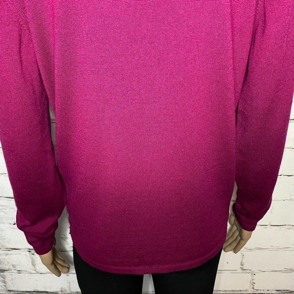 Henri Bendel Vintage Pink Merino Crew Neck Sweater Size Small - Picture 4 of 8